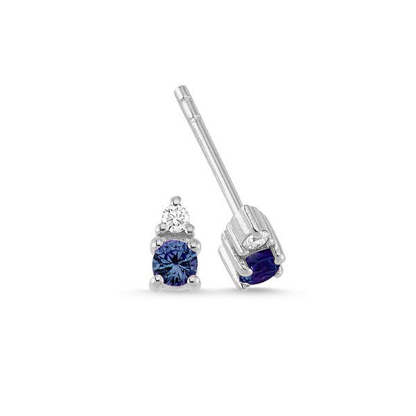 Petit øreringe i 14 kt hvidguld med blå safir og diamanter fra Nuran.